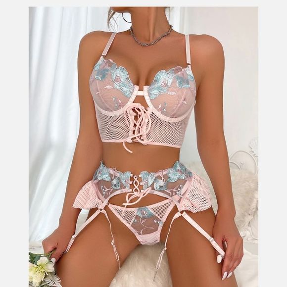 Women Garter Lingerie Sexy Sheer Bra With Embroidery Floral 4 Piece Lingerie Set - Picture 10 of 11